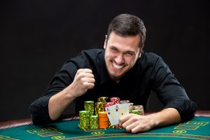 Poker Online: Antara Keseruan dan Tantangan Saat Bermain